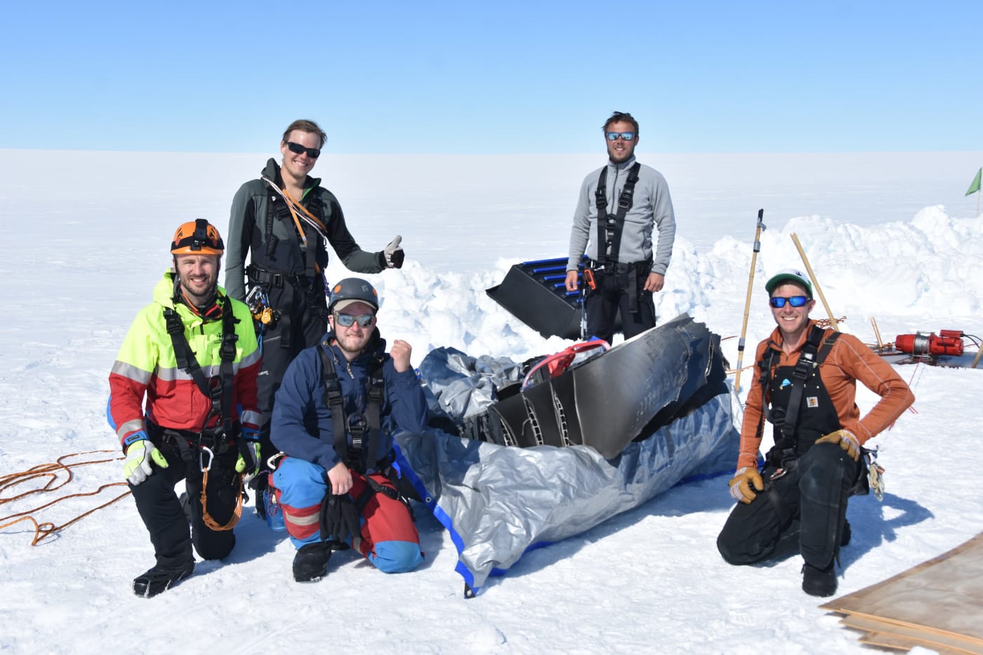 Recovered Air France Flight 66 A380 fan-hub fragment on the Greenland ice sheet