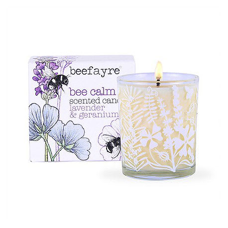 Bee Calm, lavendel og geranium, duftlys av planteoljer 90g