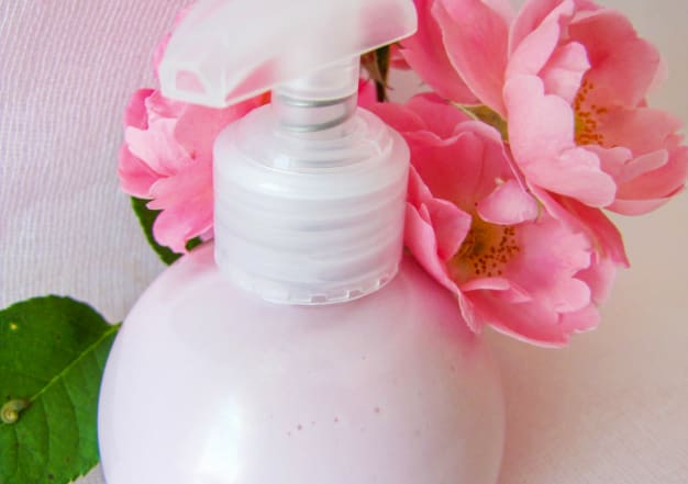 Lait aux pétales de Rose pour le corps