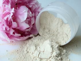 Shampoo secco alla Peonia per cuoio capelluto sensibile