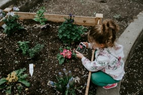 Le jardinage pour les enfants : Une approche naturelle de l'éducation