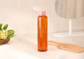 Bain d'huile cheveux secs et dévitalisés