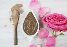 Maschera purificante alla Rosa e al Rhassoul