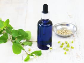 Siero naturale per capelli più forti Senape & Bhringaraj