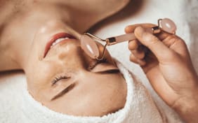 Drainage lymphatique sur le visage : comment ça marche ?