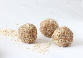 Recette Energy balls à la Maca du Pérou BIO et aux Eclats de Cacao cru BIO