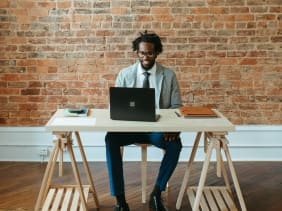 Tous nos conseils pour garder la forme en télétravail