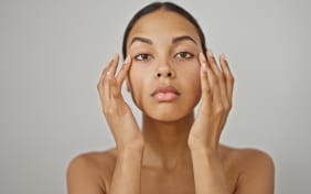 Nos astuces naturelles pour repulper le contour des yeux