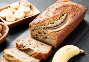 Recette de Banana bread aux Protéines d'Amande et aux Eclats de Cacao cru BIO