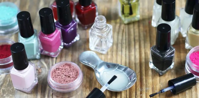 Grande-photo-presentation_Flaconnette-vernis_0