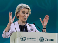 COP28: von der Leyen požaduje globální uhlíkovou daň