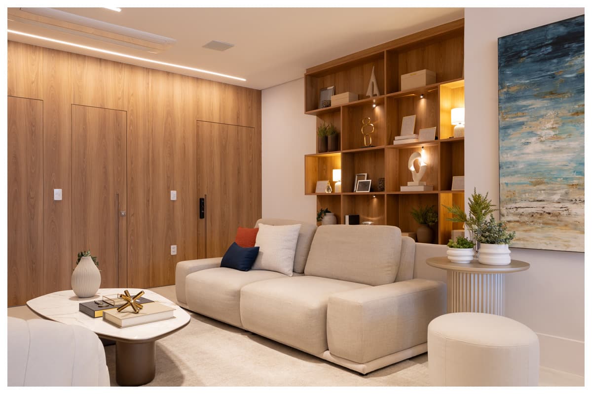 Reforma de apartamento jardim prioriza integração e conforto