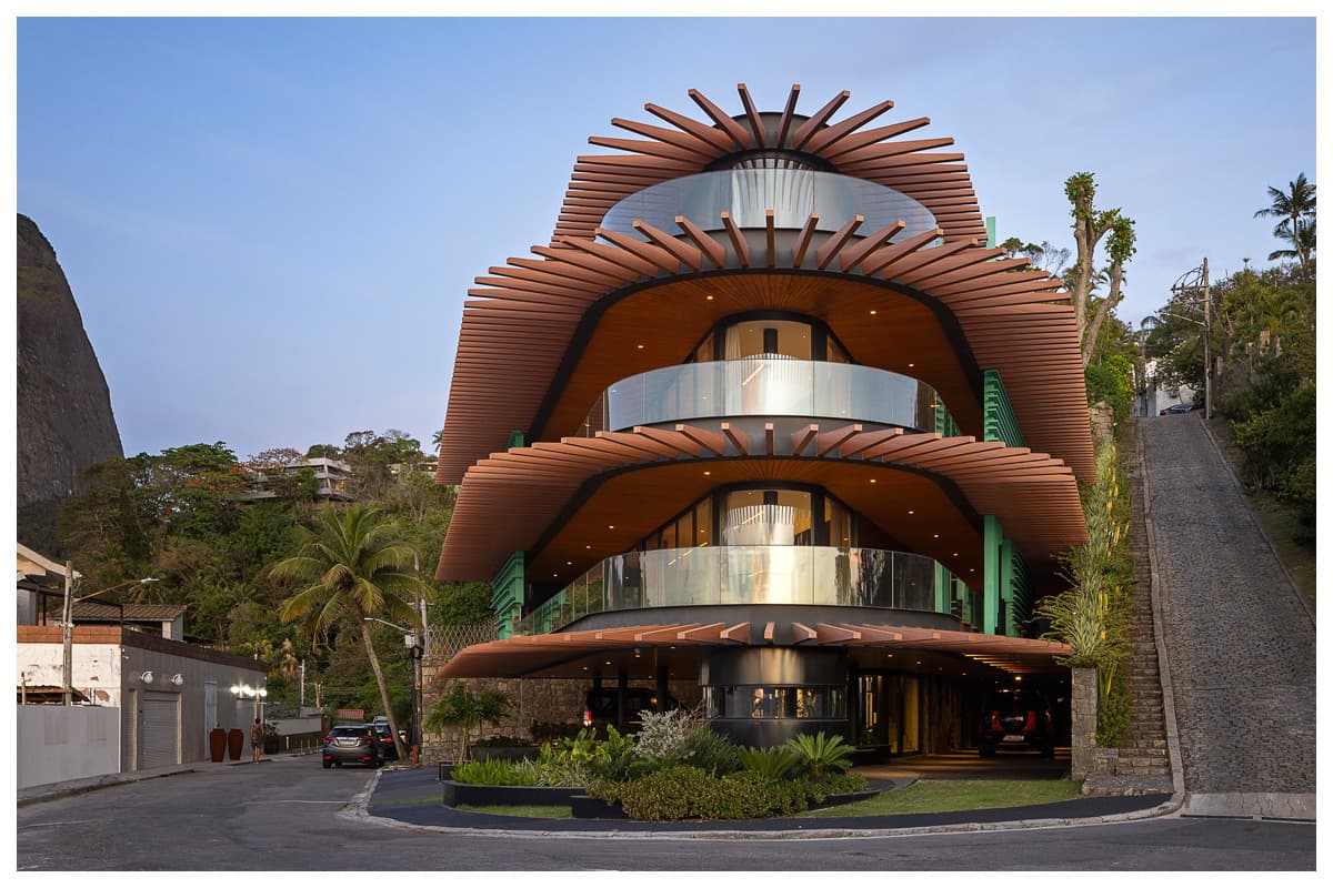 Arquitetura integrada à paisagem no cenário carioca