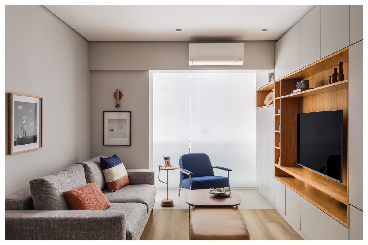 Flat Vila Nova Conceição / Fotografia Fernando Crescenti Flat Vila Nova Conceição com integração total e marcenaria estratégica