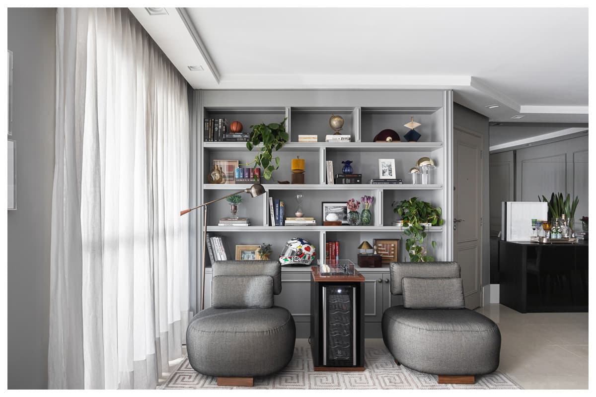 Reforma de apartamento sem obra com estratégias de marcenaria e materialidade