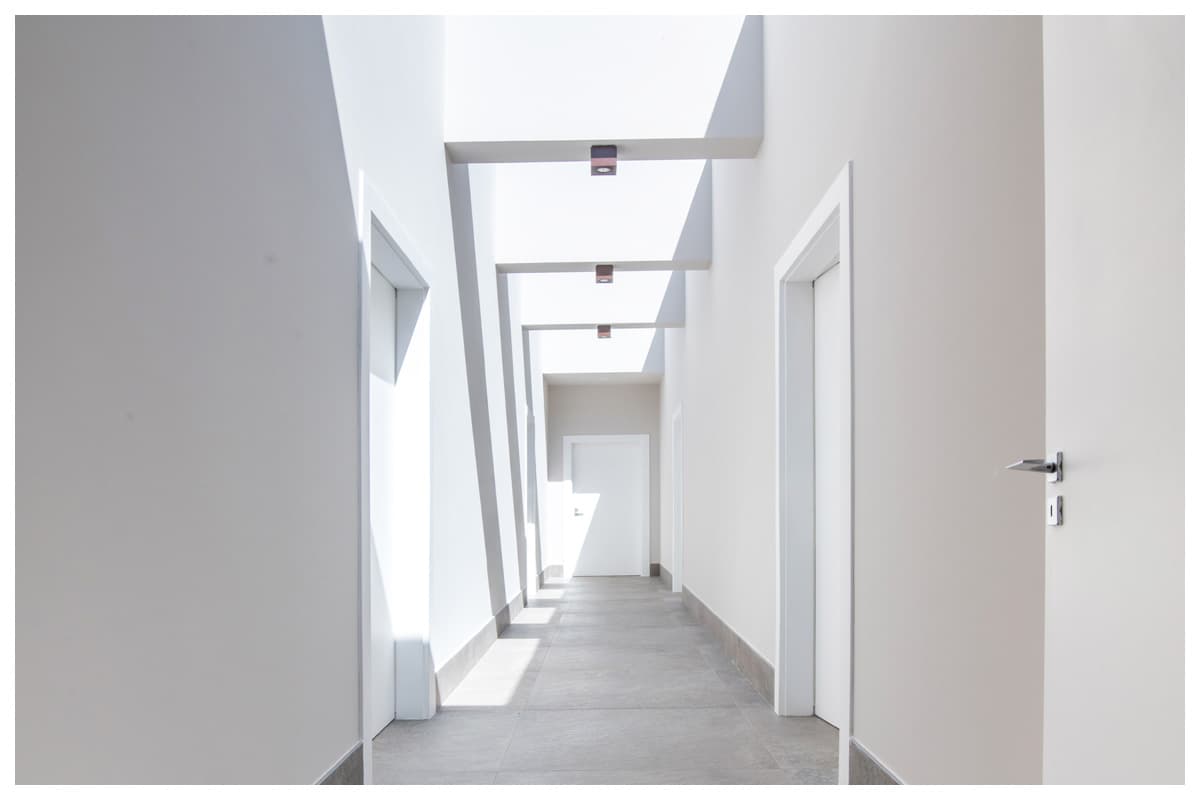 Iluminação zenital / Fotografia Julia Herman