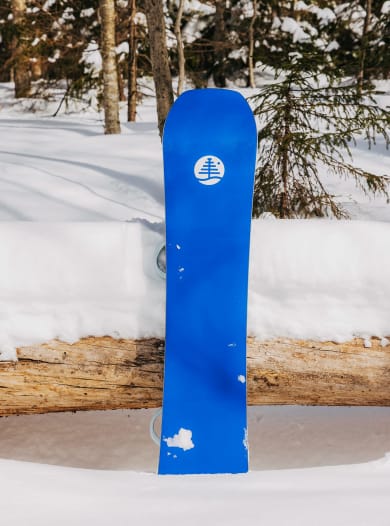 Family Tree Hometown Hero Snowboard 2024 - Burton Rentals & Resale US