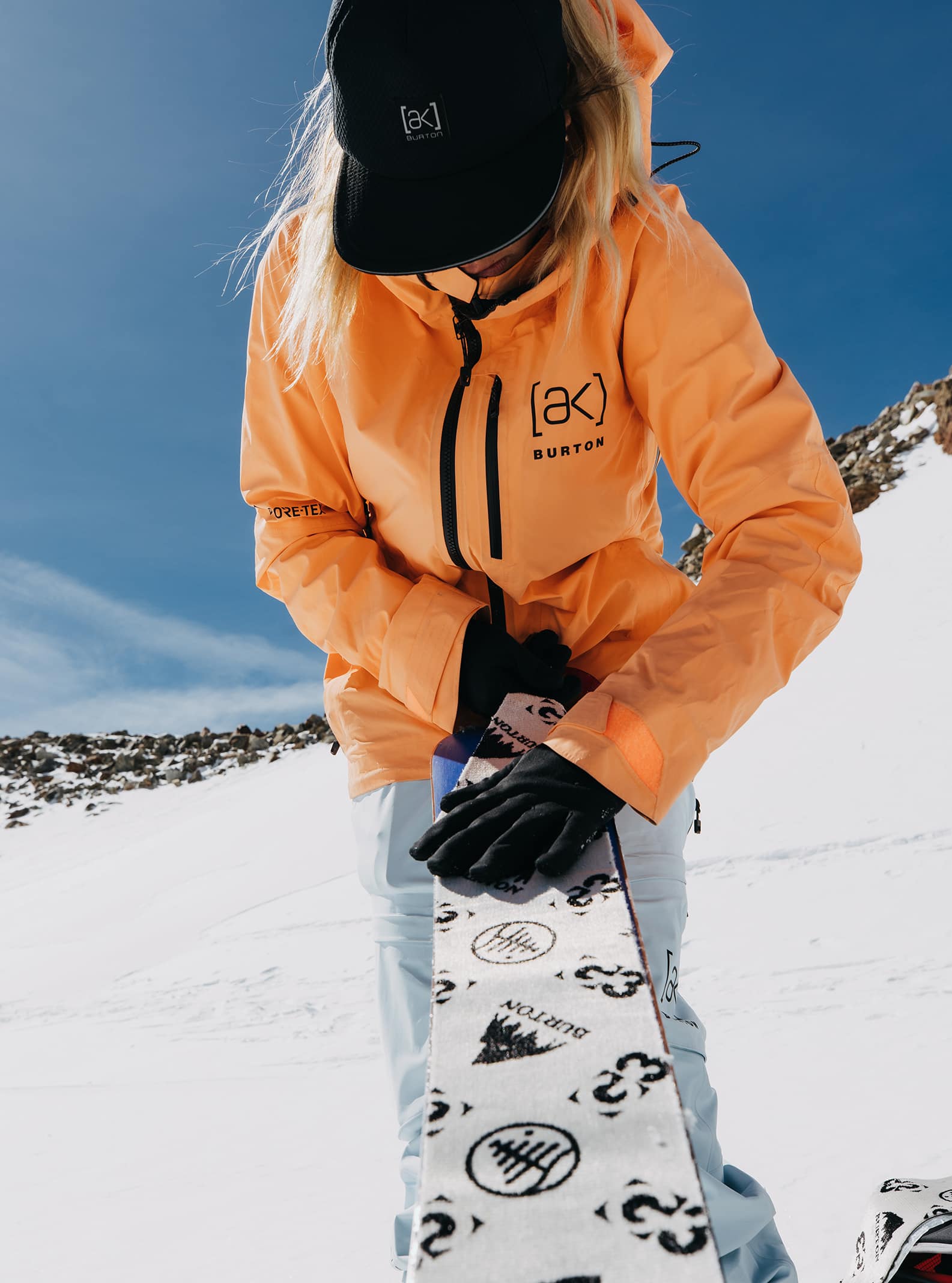 Women's [ak] Upshift GORE-TEX 2L Jacket 2024 - Burton Rentals 