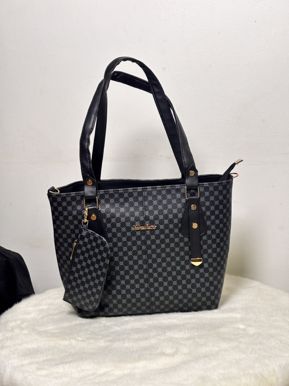 Ladies Hand Bag