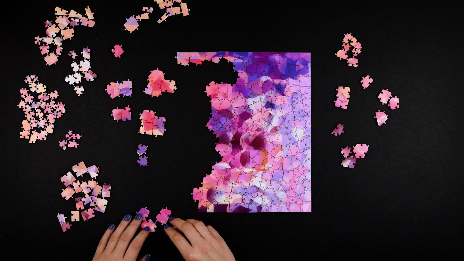 Charlotte Dann, Abstract Puzzles, 2020. Generative art on laser-cut generative jigsaw. .jpeg