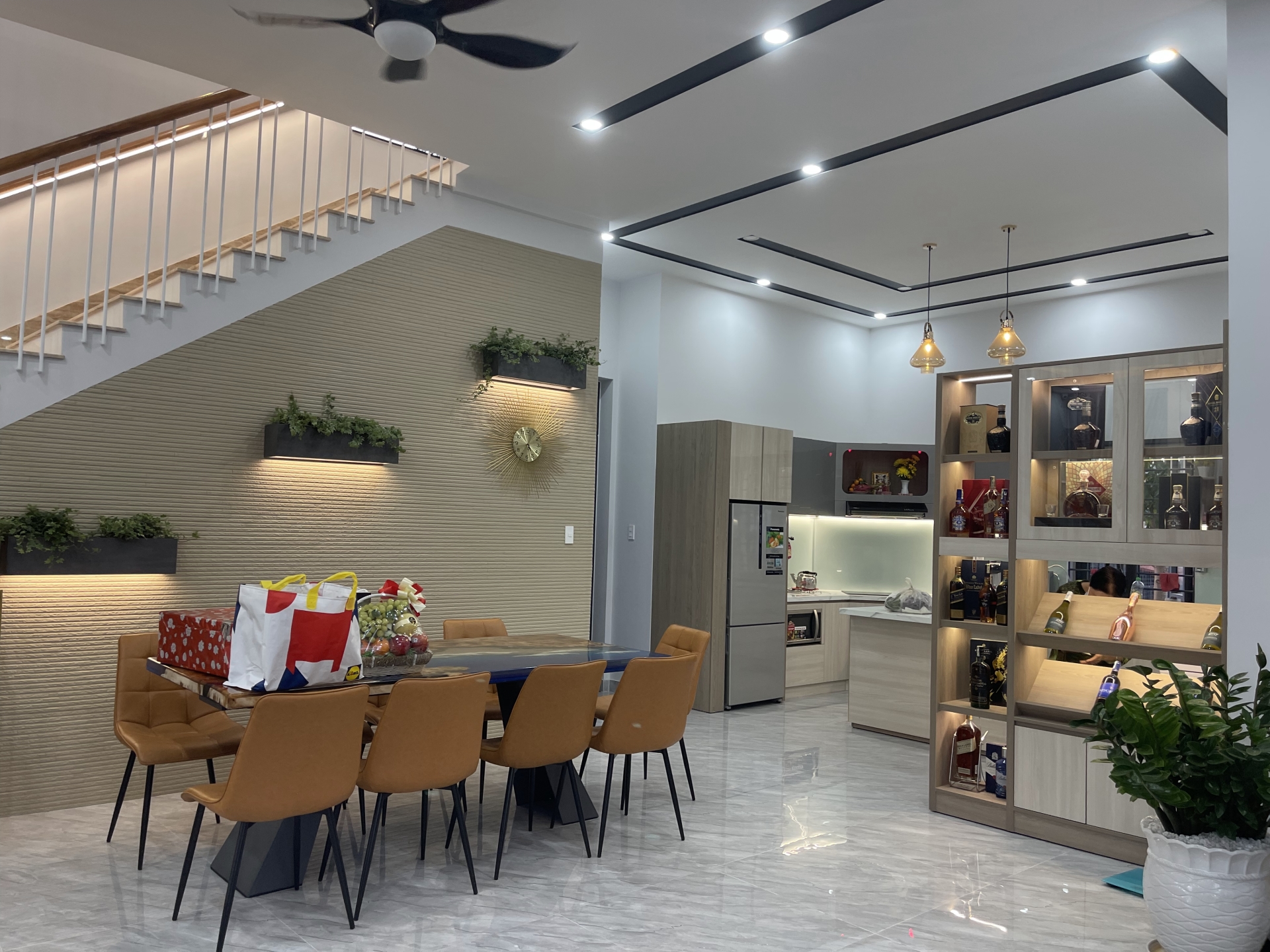 Thi Công Nội Thất Biệt Thự Phong Cách Hiện Đại Tại Thủ Dầu Một