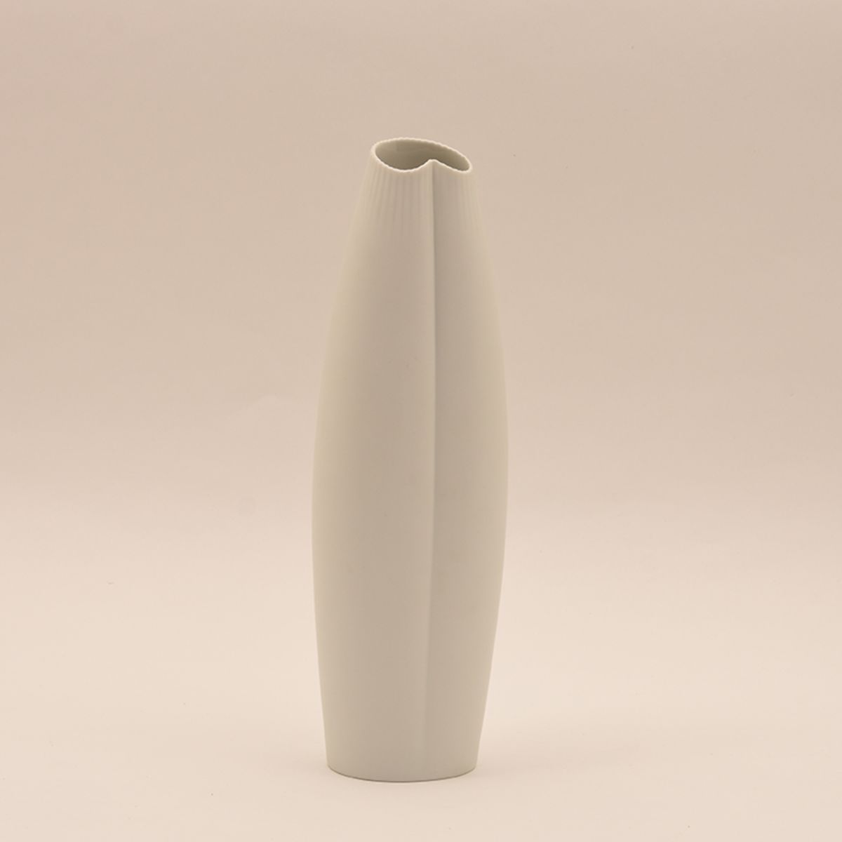 Tapio-Wirkkala_Vase-Ix-2737