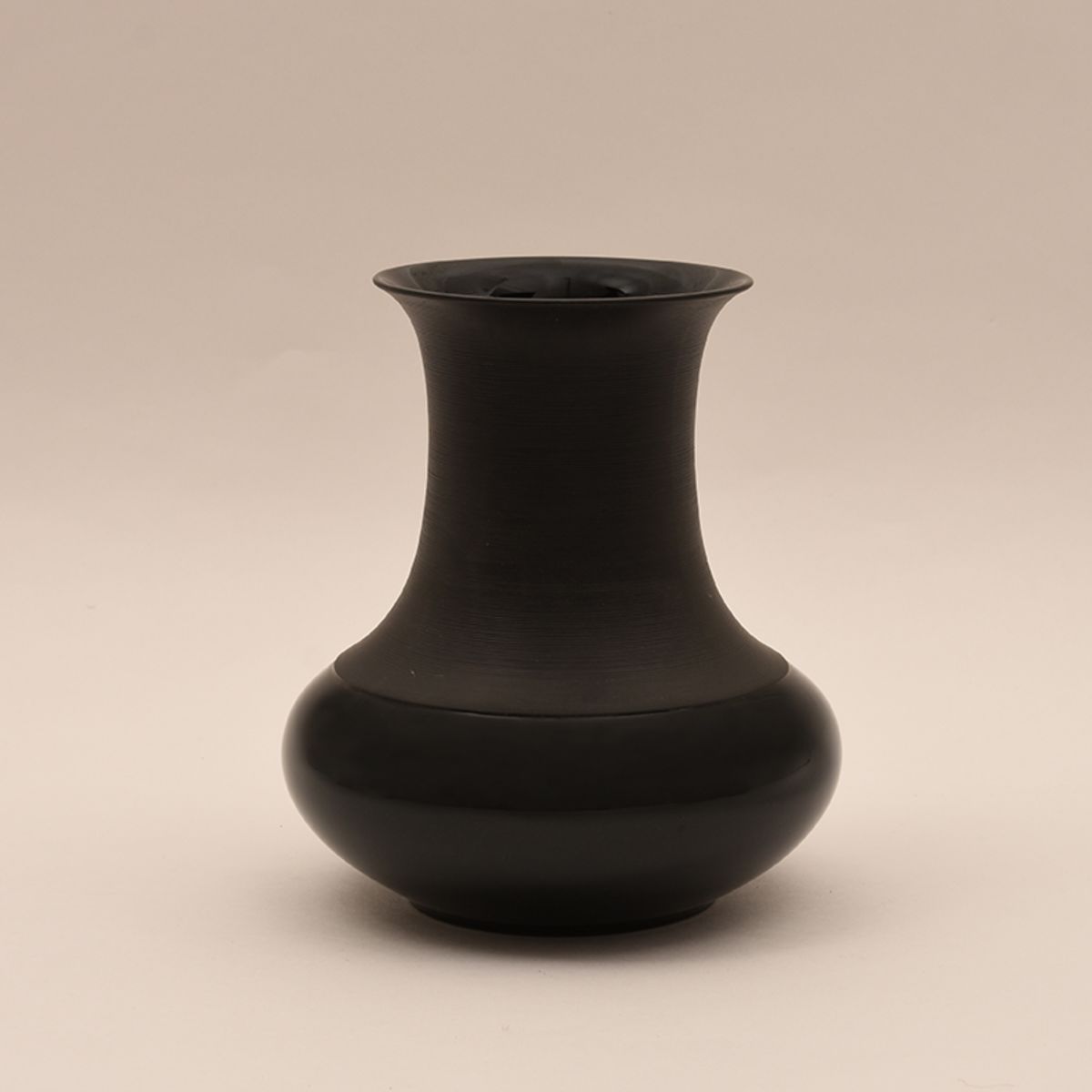 Tapio-Wirkkala_Vase-7151