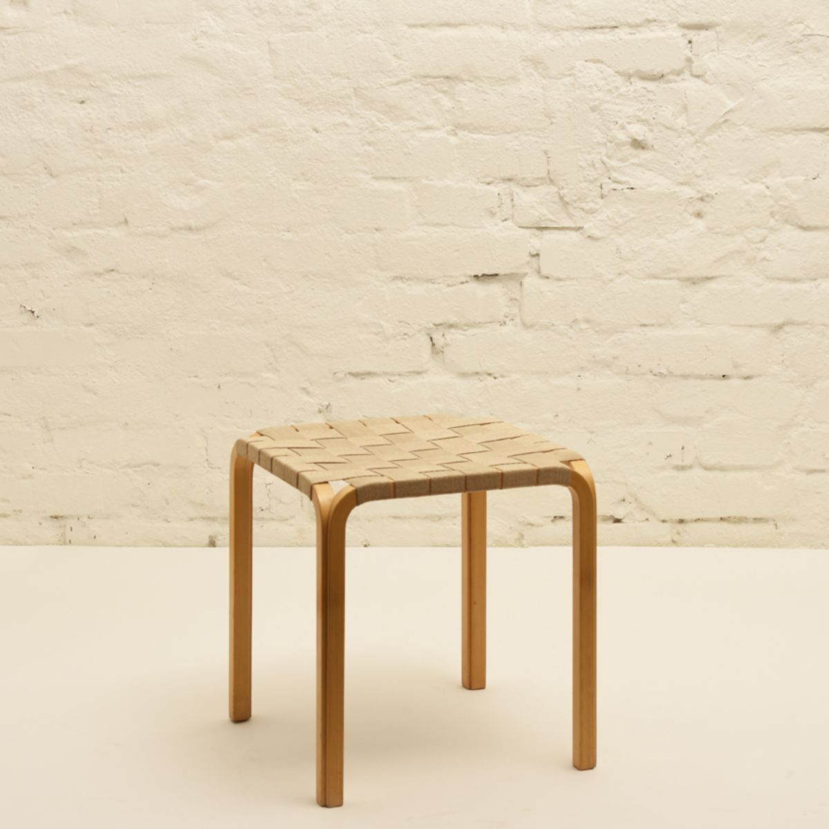 Aalto-Alvar_Y61-Stool