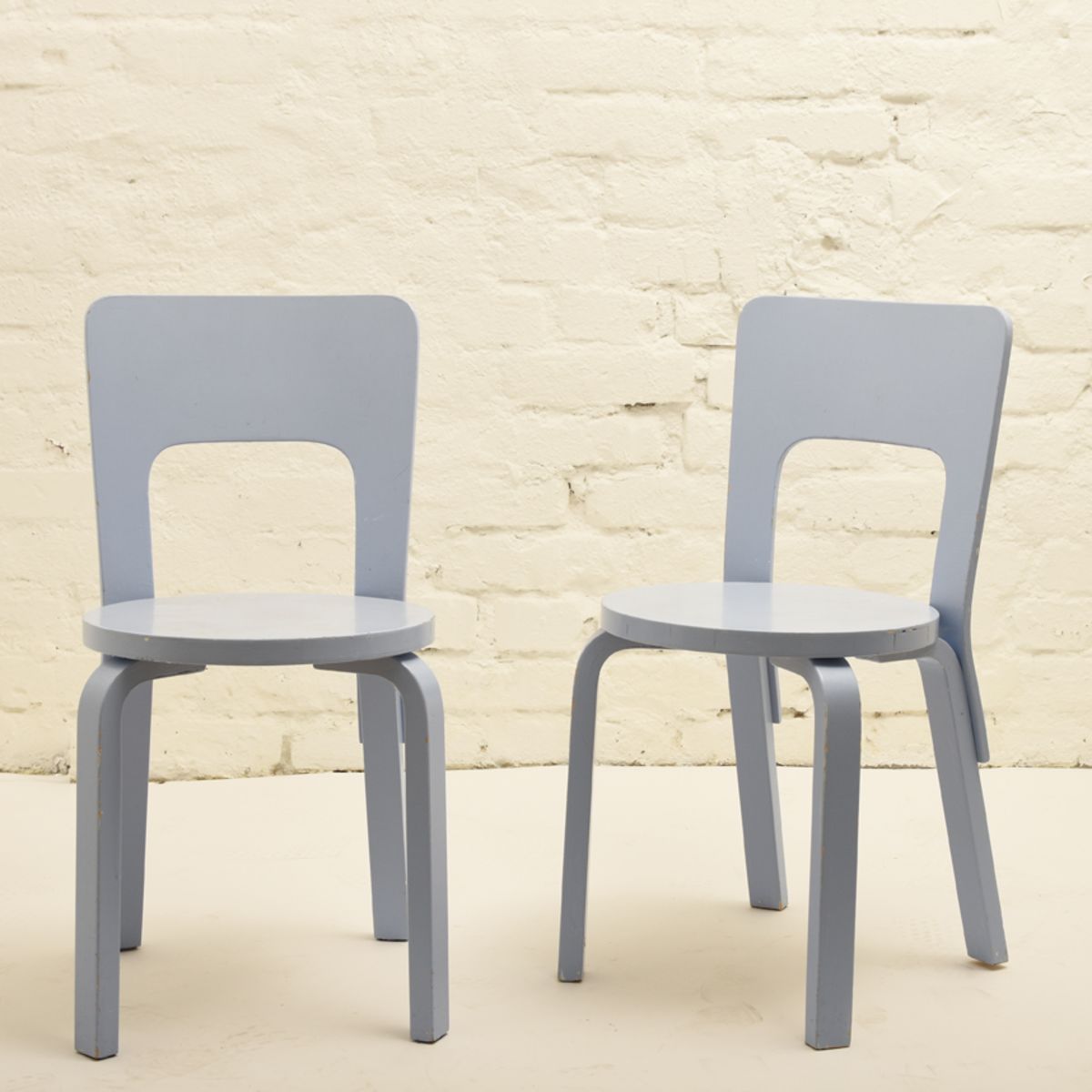 Aalto-Alvar_Chair-66-blue-paint