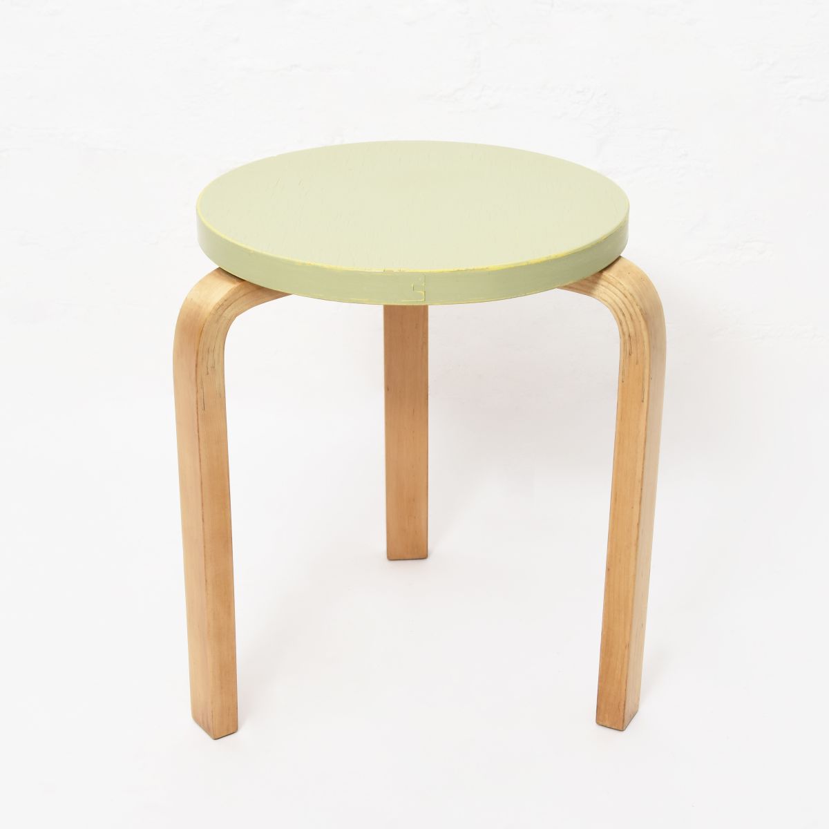 Aalto-Stool60-Green-Painted-Top