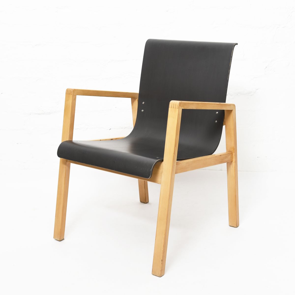 Aalto Alvar Hallway chair Birhc black