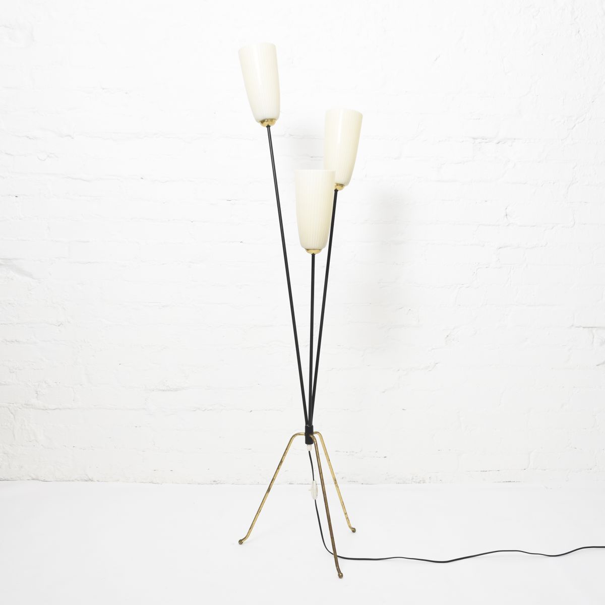 Anonymous Tripod floor lamp Itsu