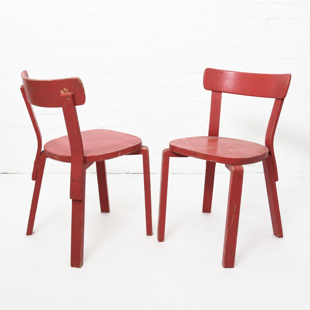 Aalto Alvar Chair 69 war leg red paint