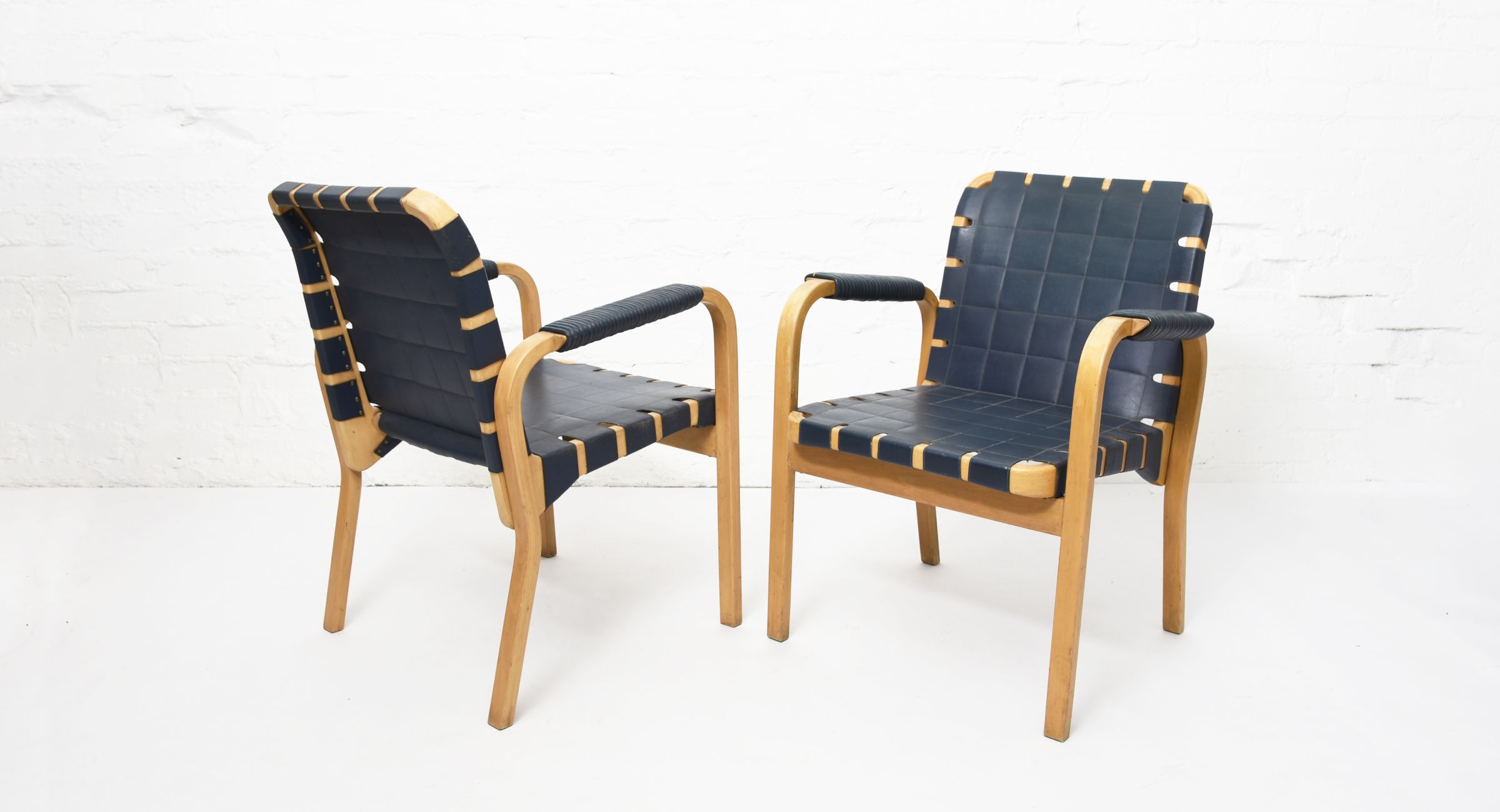 Armchair 45 - Artek