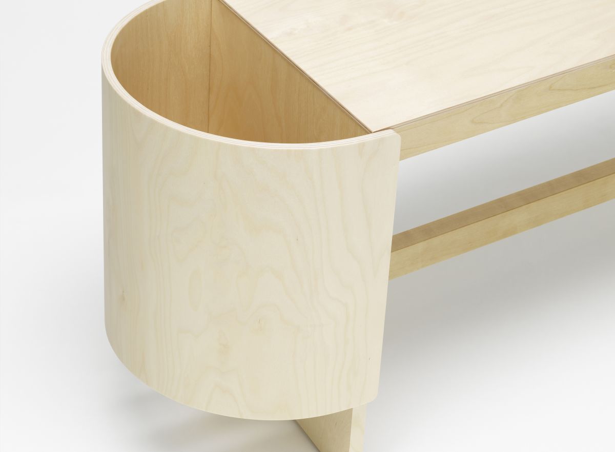 Kiulu-Bench-Detail-natural-lacquered-2657983