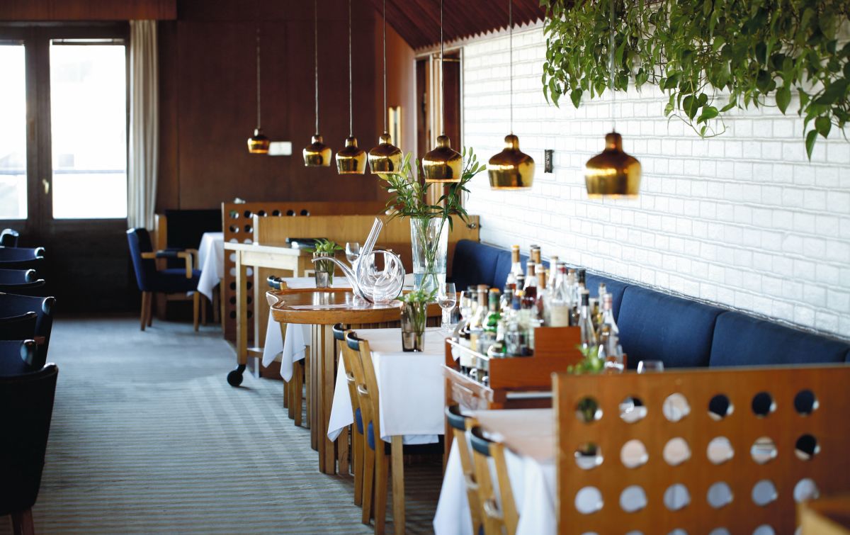 Artek-Golden-Bell-Restaurant-Savoy_0014