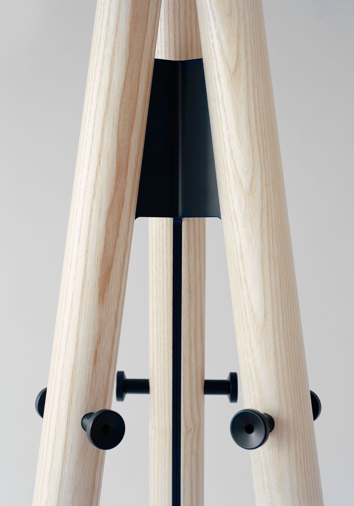 Kiila coat stand detail