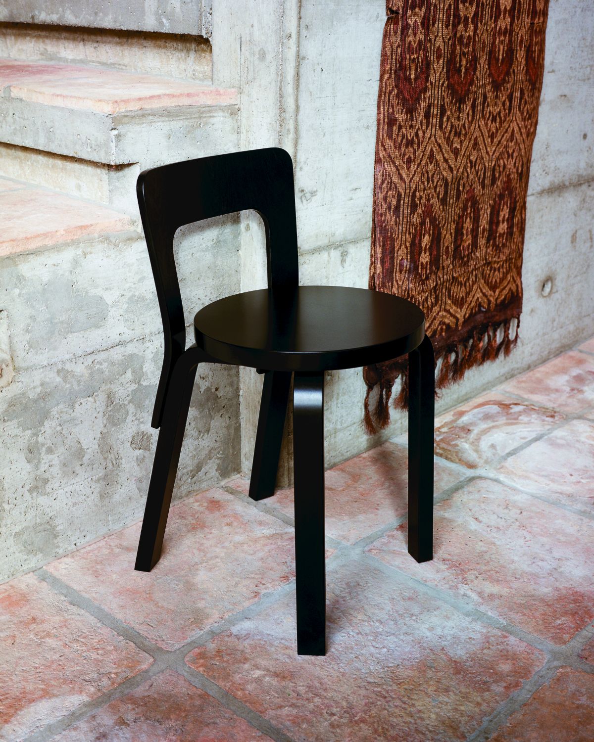 Chair 65 black lacquer