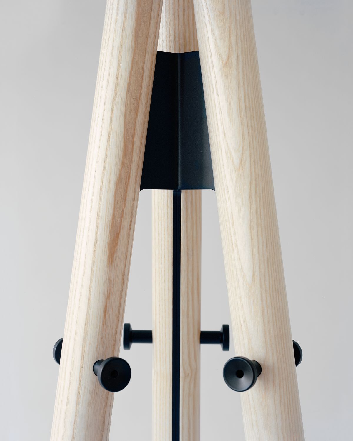 Kiila coat stand detail