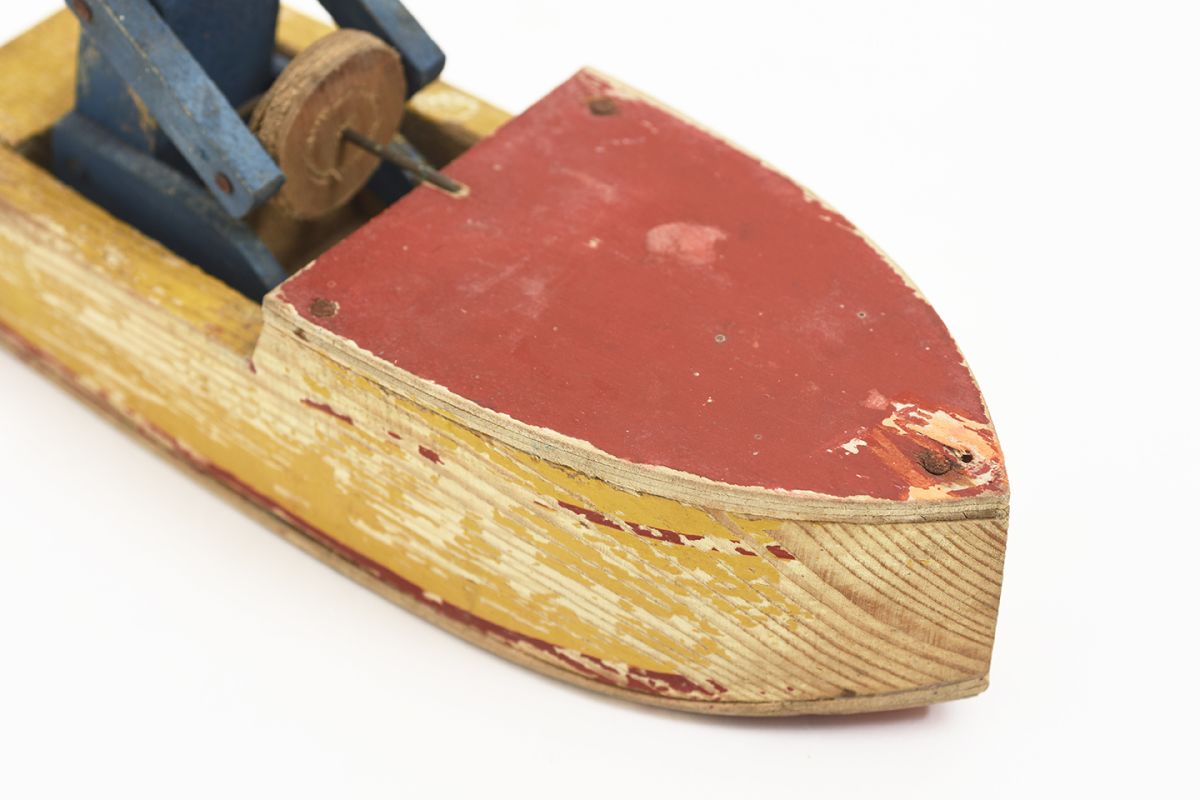Anonymous-Wooden-Toy-Boat_detail1