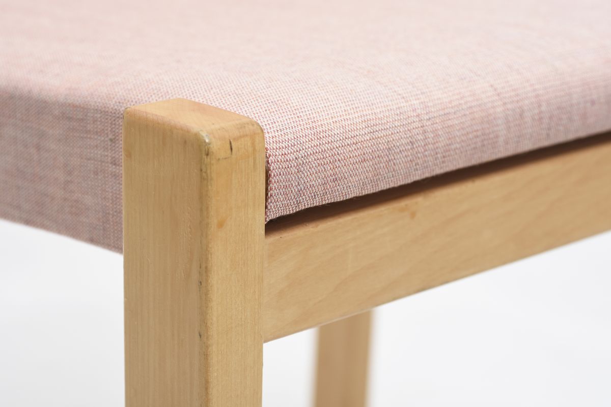Aalto Alvar Chair 611 natural x red 05