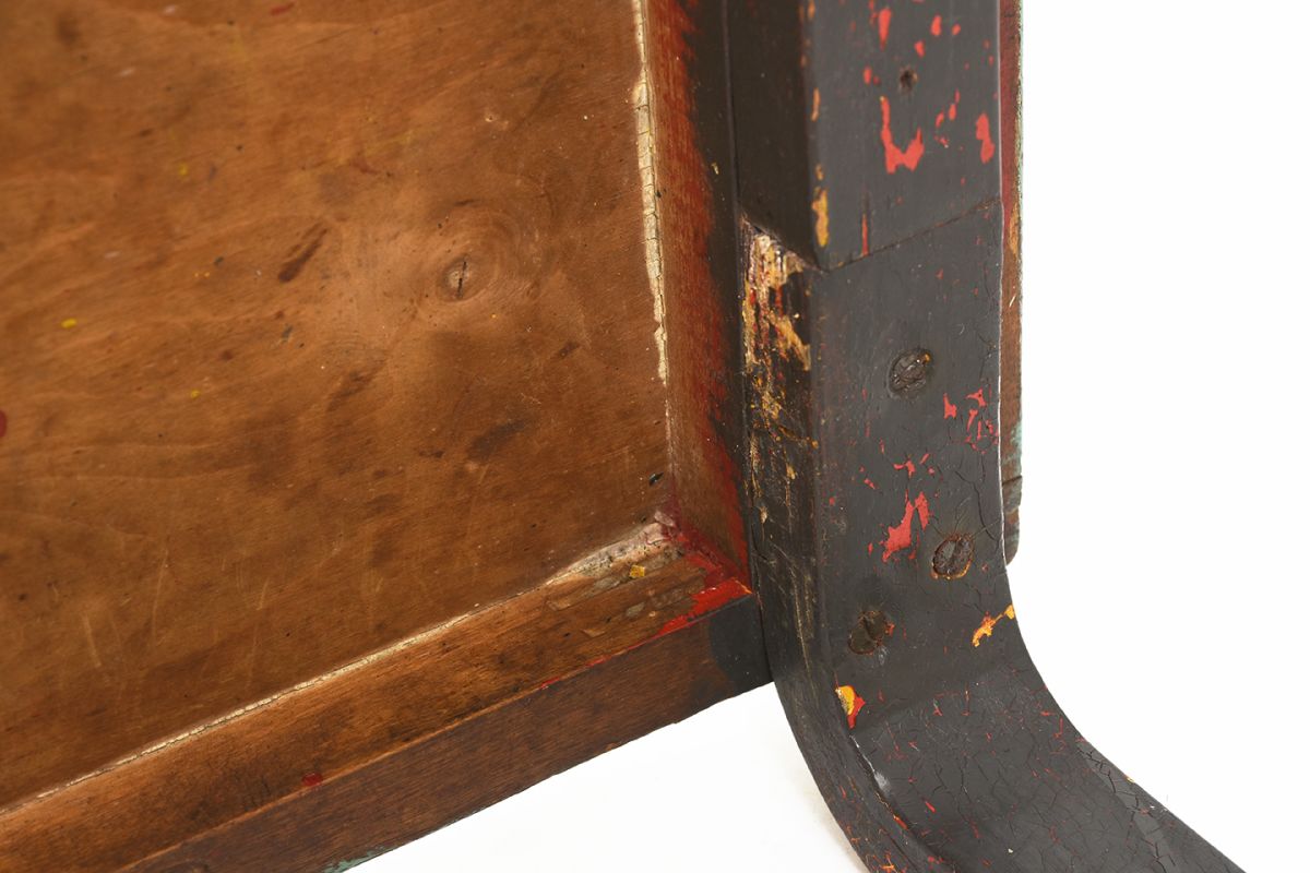Aalto-Alvar-Patinated-Table-Black-Red_detail10