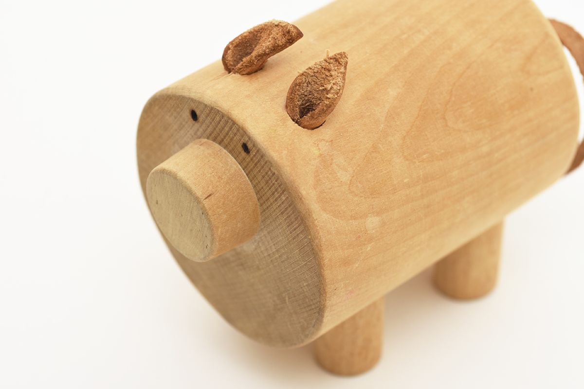 Anonymous-Wooden-Animals_detail5