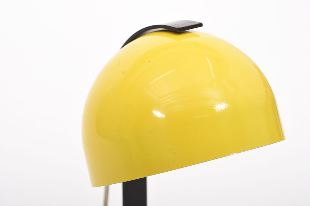 Anonymou Pair of metal table lamp 02