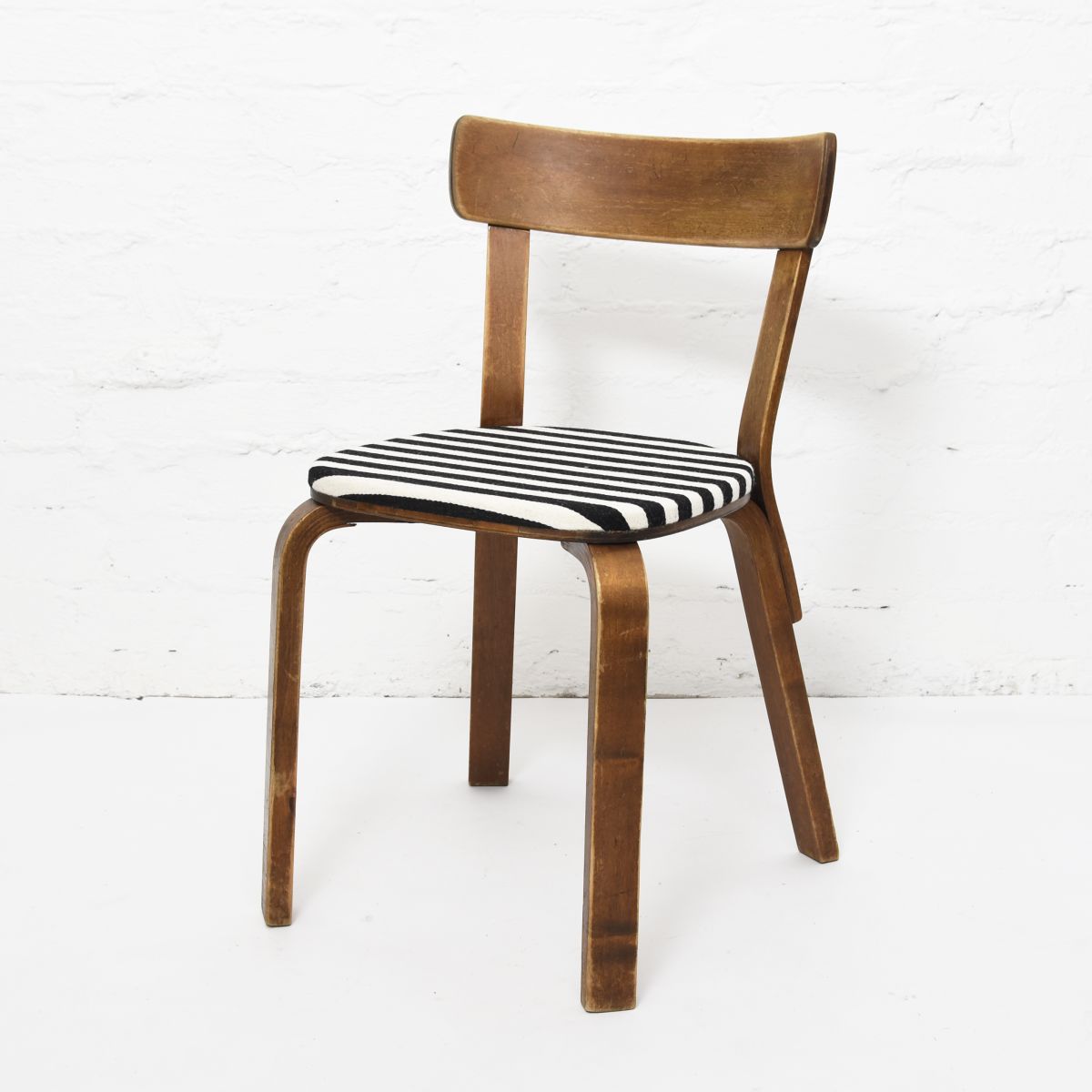 Aalto Alvar Chair 69 sandwich polo