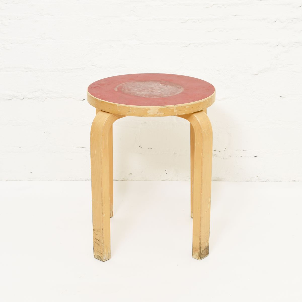 Aalto-Alvar-Stool-E60-Red-Linoleum-1950
