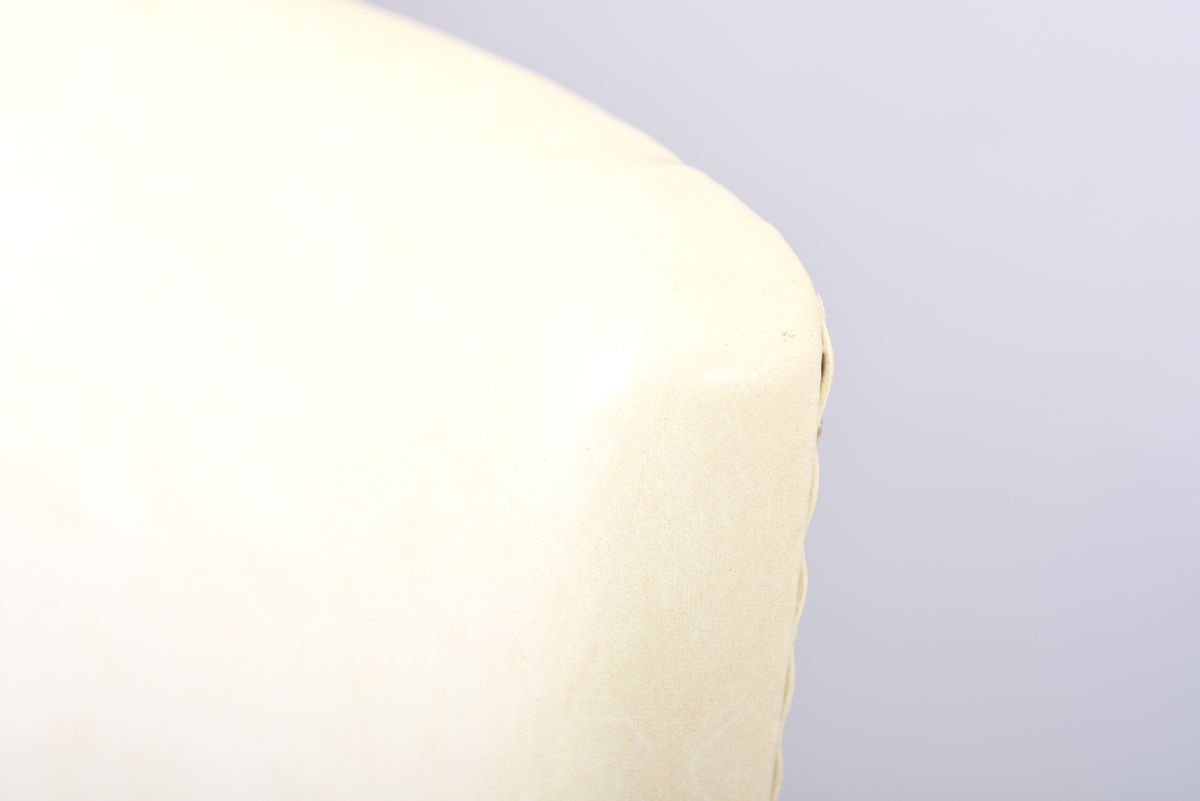 Aino Aalto Savoy tuoli white vinyl 02