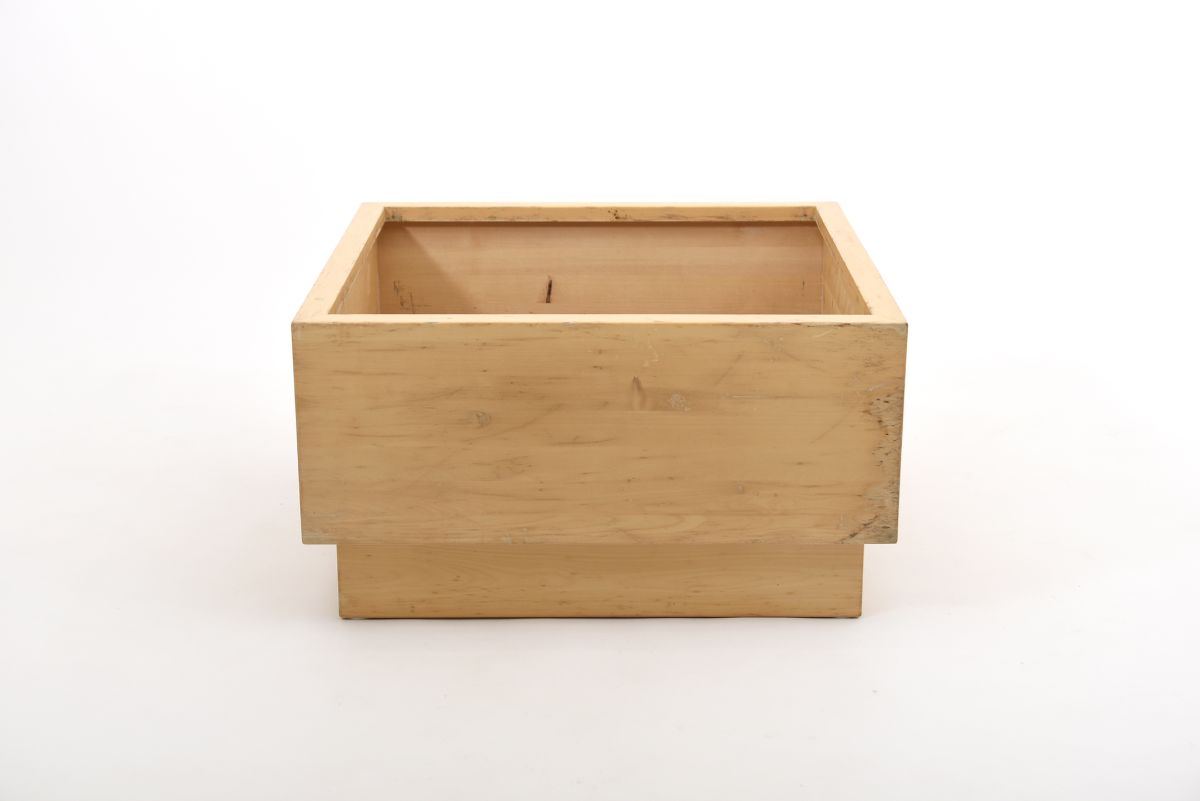 Artek flower box containter 01