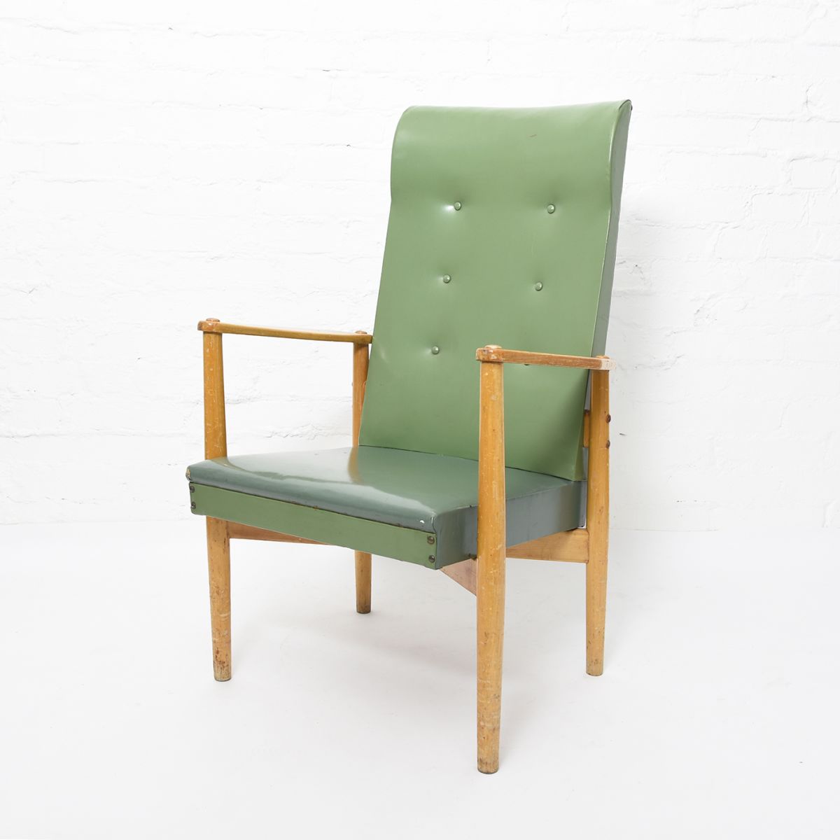 Tapiovaara Ilmari Armchair vinyl