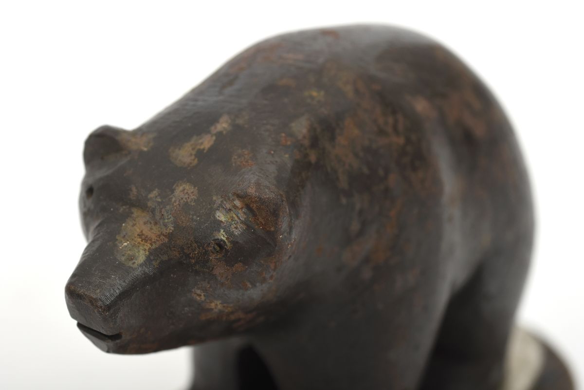 Anonymous Cast iron bear sculptures 01